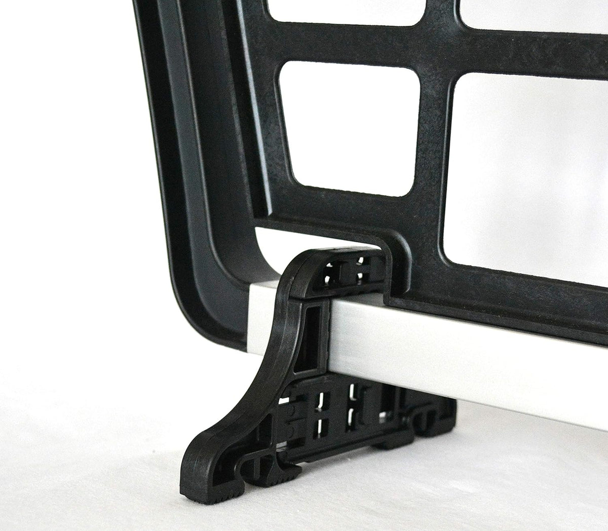 Cargo Gate Truck Bed Divider V2455