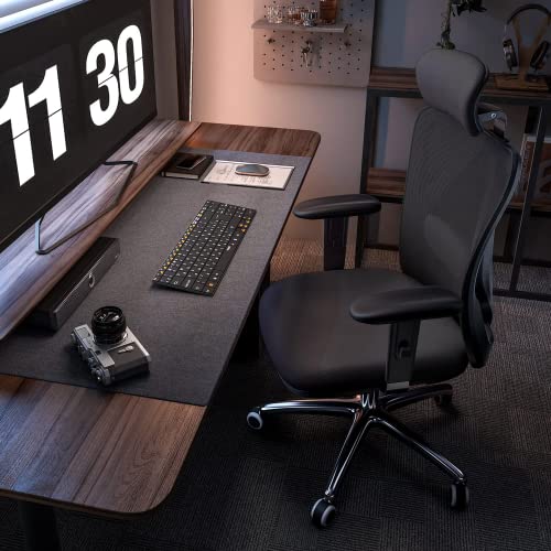 Black Ergonomic Office Chair with Adjustable Headrest and Lumbar Support P178