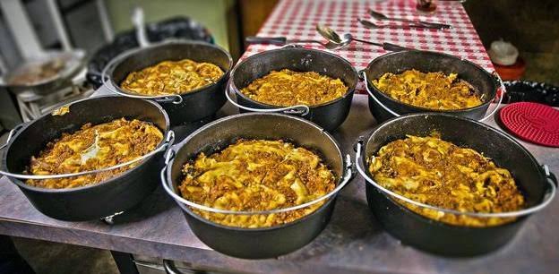 12 inch Cast Iron Deep Dutch Oven, 8 qt O446443