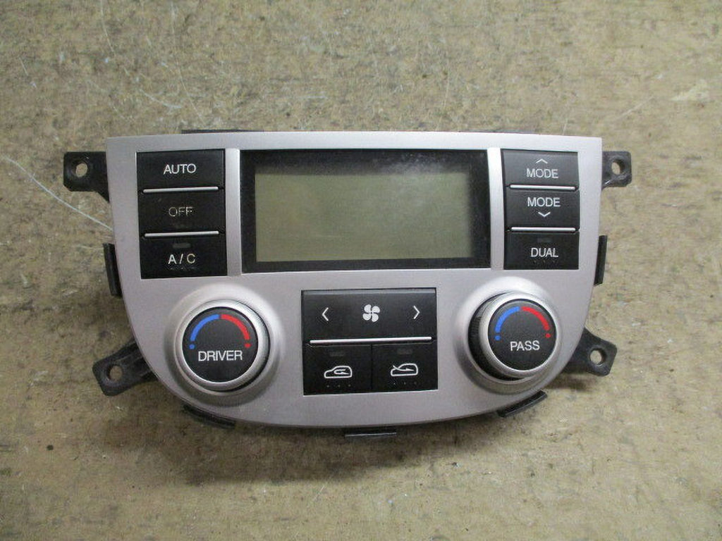 2007-2010 Hyundai Santa Fe Automatic Climate AC Heater Control Y761861