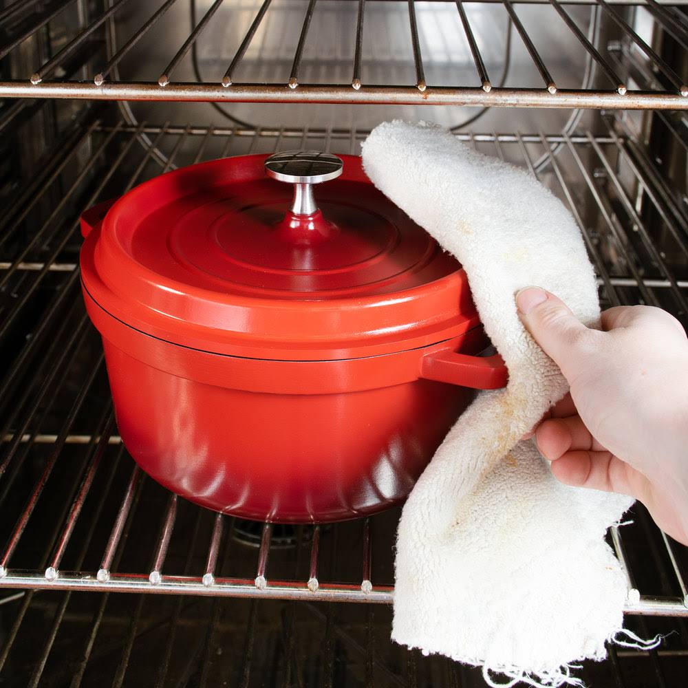 2.5 Quart Round Red Cast Aluminum Dutch Oven S12392