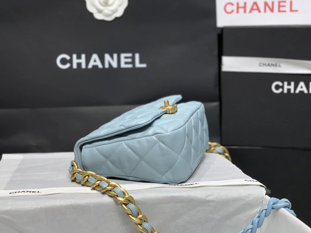 Small Flap Bag Blue Q185382