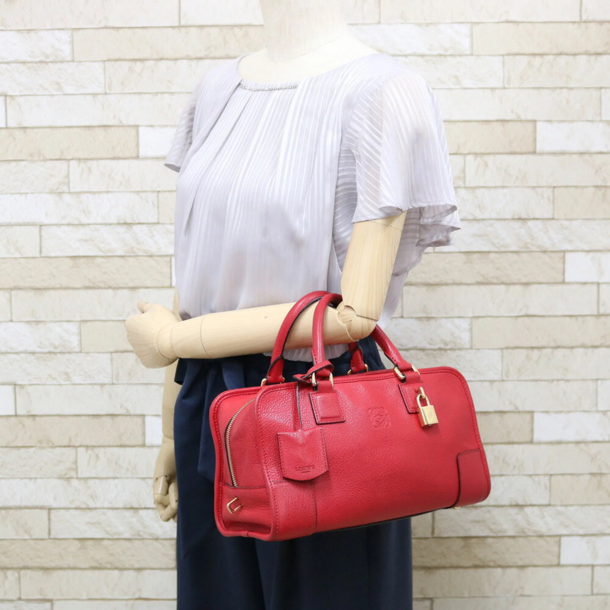 Pre-Owned Red Leather Handbag B123
